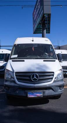 MERCEDES-BENZ SPRINTER 2.2 CDI DIESEL VAN 415 LONGO 16L MANUAL MERCEDES-BENZ SPRINTER 2.2 CDI DIESEL VAN 415 LONGO 16L MANUAL